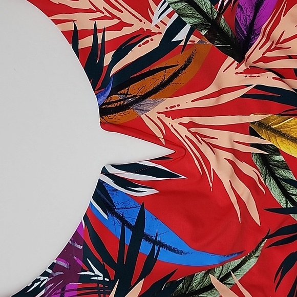 One Piece Bathing Suit Strappy Back Red Multi Tropical Floral Print Size  S/M - Picture 5 of 15
